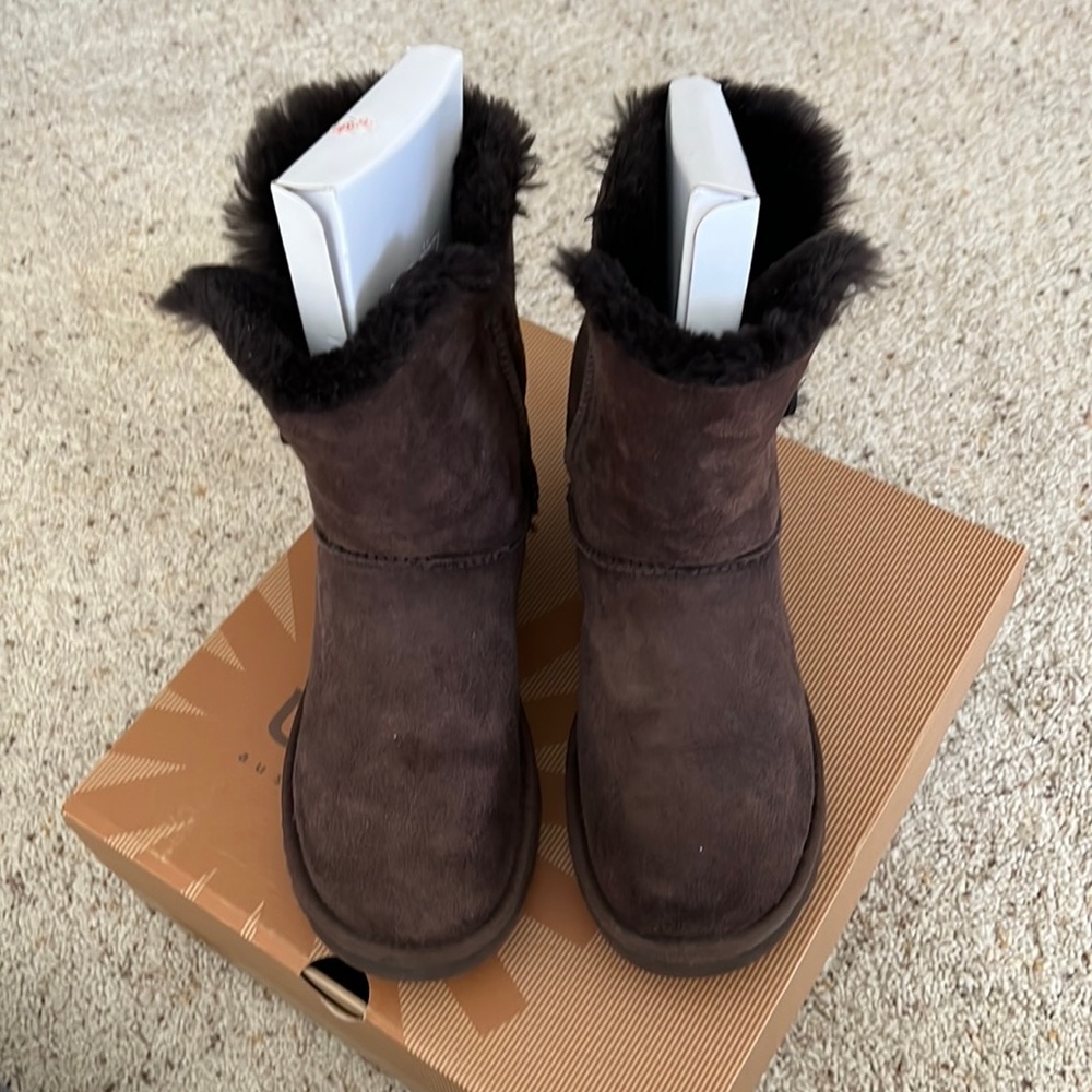 Ladies UGG boots